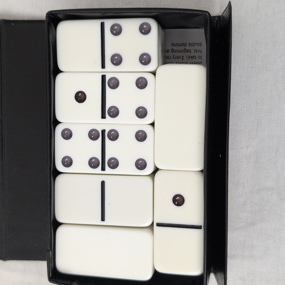 NWOT PRESSMAN DOUBLE 6 DOMINOES - Picture 3 of 3